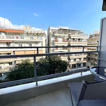 The Grεεn Apartment Thessaloniki Exterior photo