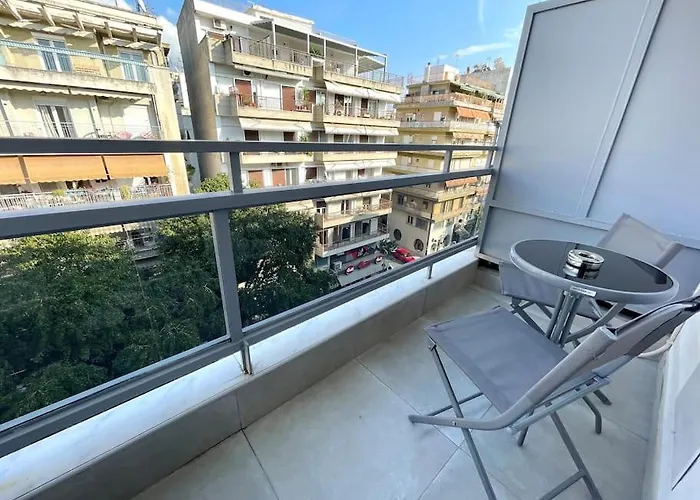 The Grεεn Apartment